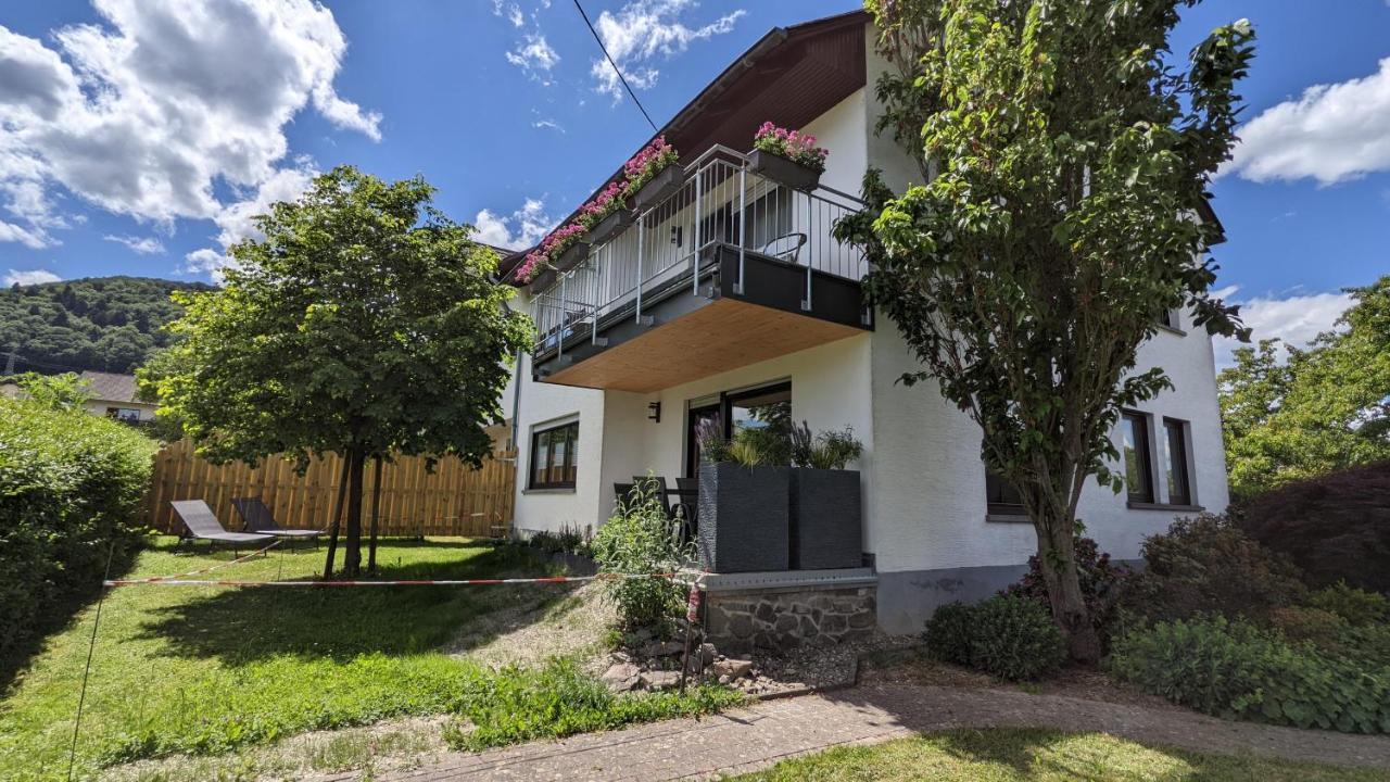 Ferienwohnung Weingut Harald Ludwig Osann-Monzel Exterior foto